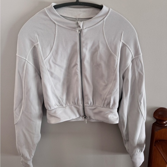 Lululemon Ribbed Softstreme Cropped Jacket - Picture 6 of 10